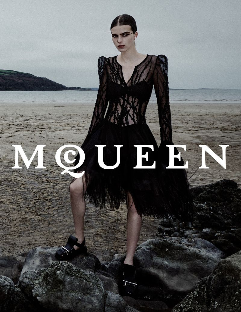 [Brand Archive] 알렉산더 맥퀸 Alexander McQueen, 다크니스에서 피어난 천재의 유산