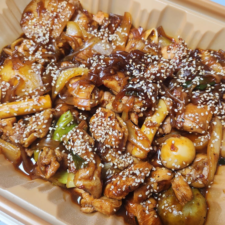  방이역 찜닭 푸짐하게 먹을 수 있는 '동궁찜닭 송파방이점'