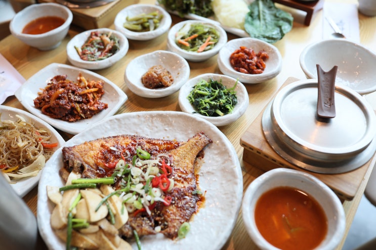  온아한 한정식 수성구 범어동 솥밥 맛집 주차 아기의자