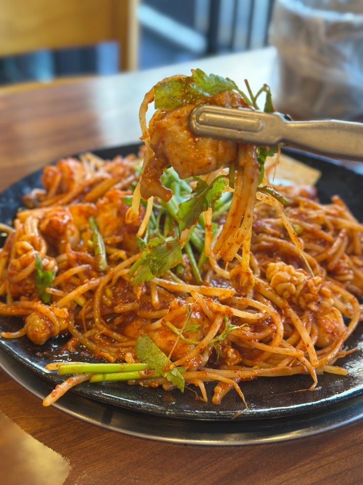  호탄동 단체모임하기 좋은 순살아구찜 맛집 진아구 진주호탄점