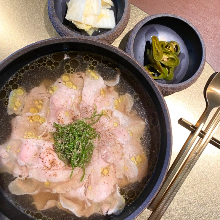  [연남동 돼지국밥 맛집] 분위기 좋은 깔끔하고 맑은 돼지곰탕 한식집, 청백 (혼밥도 추천)