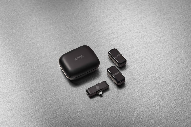 rode-wireless-micro-black-top-down-usb-c-8192x5464-rgb.jpg?type=w800