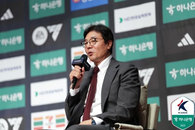  이청용 골프 세레머니 논란과 황선홍 감독의 일침 | 존중의 축구 문화 필요성 정리