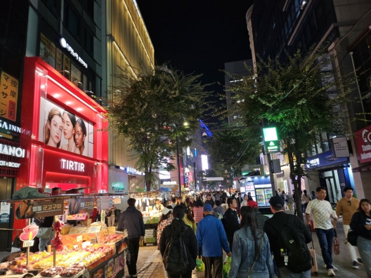  활기차게 돌아온 명동 거리, 명동포차 점심 후기와 저녁 데이트