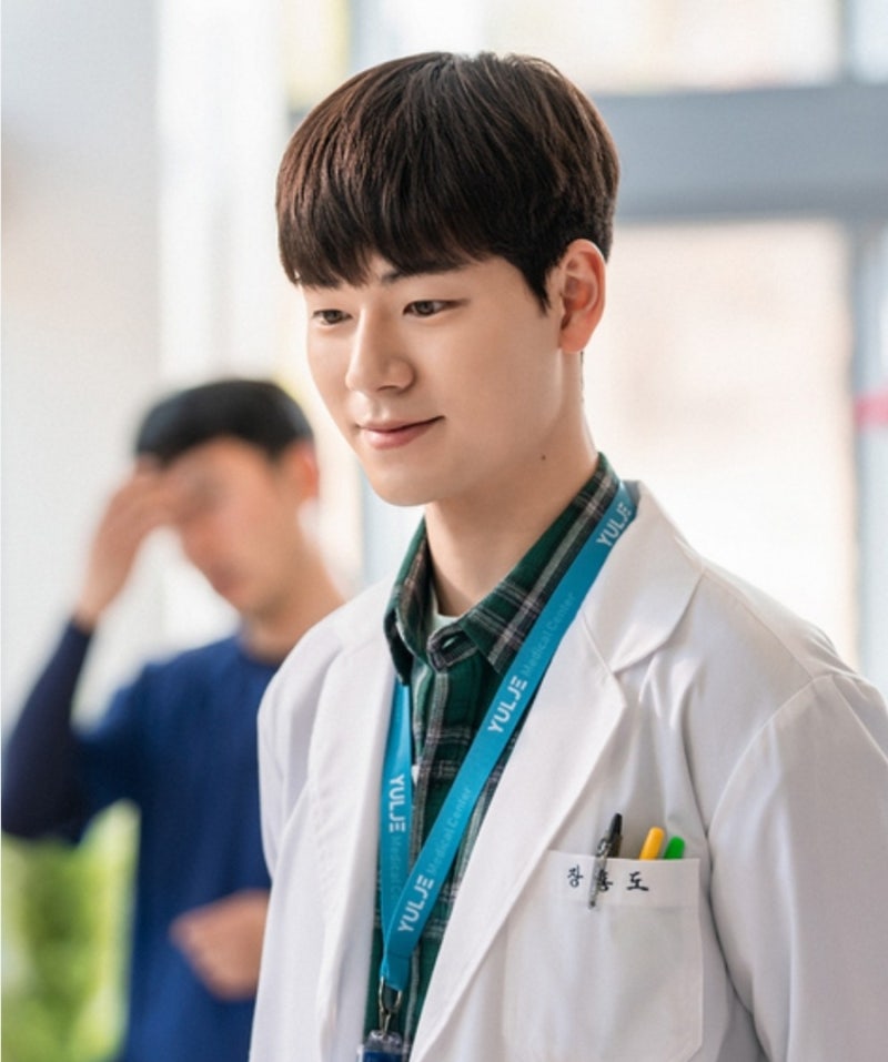 배우 배현성 나이 키 슬기로운의사생활 우리들의블루스 기적의형제 박서준 롤모델 프로필 ....