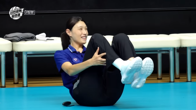 <b>신인감독 김연경</b> 인기 비결, 예능이 아닌 ‘진짜 배구’를... 