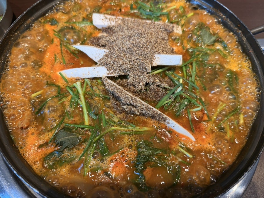 큰산아래 염소이야기 판교점 사진 1