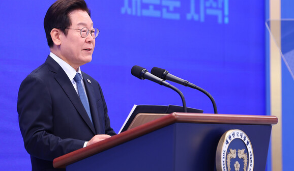 <b>이재명</b> 대통령 <b>지지율 상승</b>, 부동산 정책에 대한 여론은?