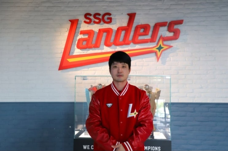 SSG <b>김성현</b>, 선수와 <b>코치</b> 동시 도전! 팀 마지막까지 함께하는... 