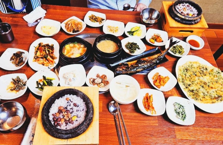  대전 영빈 돌솥밥 맛집 |영양돌솥밥+생선구이+된장찌개 +비지찌개 +부침개+18가지 반찬