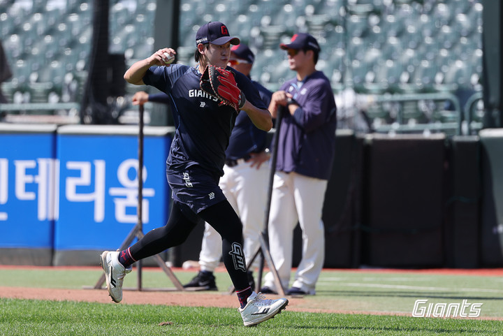 <b>롯데</b>자이언츠, ‘미야자키 <b>캠프</b>’와 해외 연수로 새 시즌... 