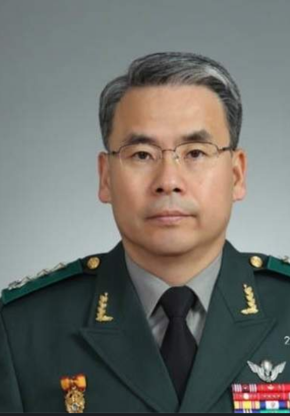 <b>이종섭</b> 전 국방부 장관 등 5명 구속<b>영장</b> 모두 <b>기각</b>, 채수근 상병... 