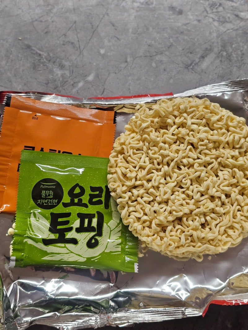 풀무원 건면 로스팅 꽃게탕면 시식 후기