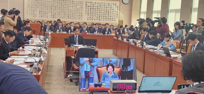 법사위, 임성근·박성재·<b>이완규</b> 등 <b>위증</b> 혐의 고발 의결…野... 