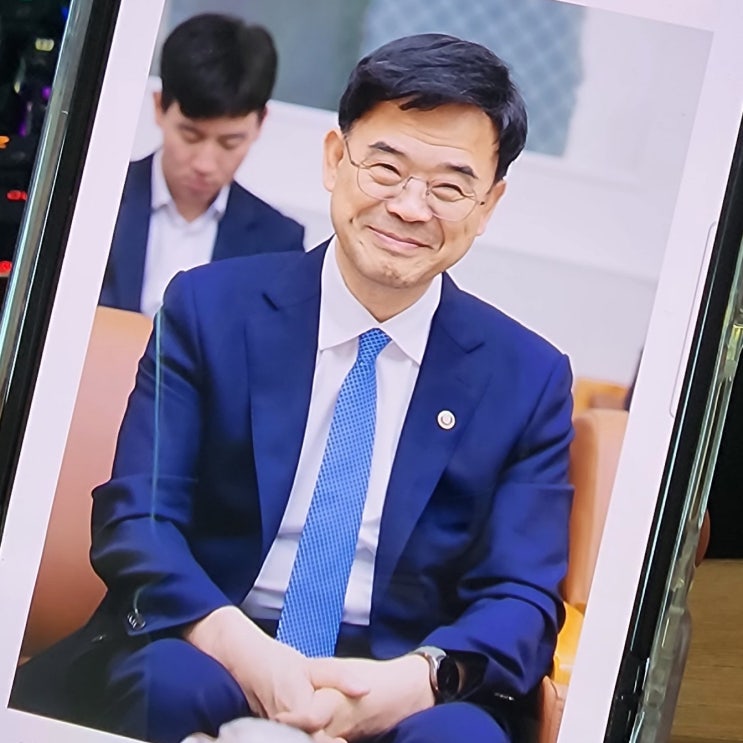 이상경 차관, <b>갭투자 논란</b>의 전말