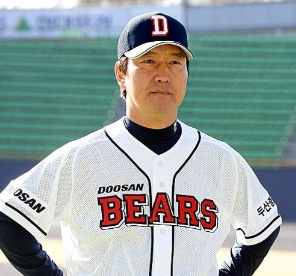 김태형 감독과 우승을 일구었던 코치 선임, <b>롯데</b> <b>코치진</b> 개편 박차