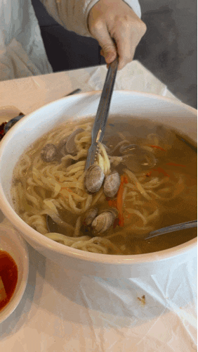  신시모도 맛집 이솔라식당 후기 (바지락 칼국수, 해물파전 추천), 스쿠터 여행