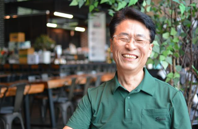  은퇴 후 유튜버로 제2의 인생…64세 여행 크리에이터 ‘수길따라’의 현실 조언️
