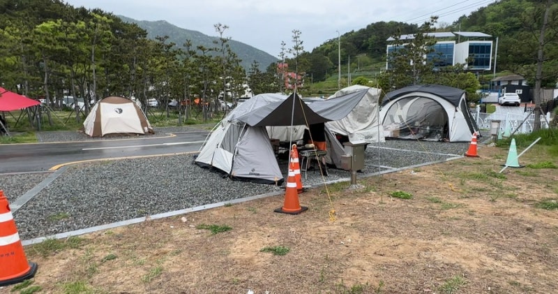 남해 캠핑장 | 송정 솔바람 해변 캠핑장 | 남해 송정 솔바람 해수욕장 | 경남 캠핑지 추천 | 야....
