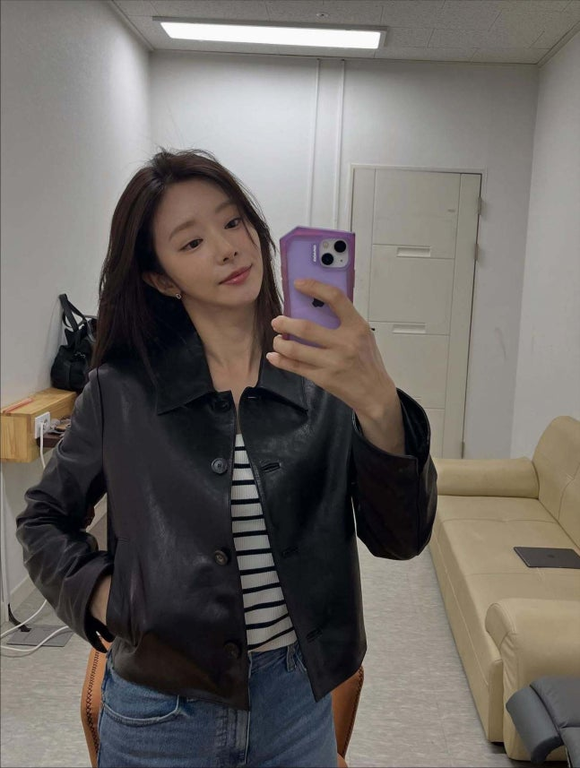 “이 미모 실화야?” 배우 이주빈, 가을 감성 물씬 풍기는 근황 공개