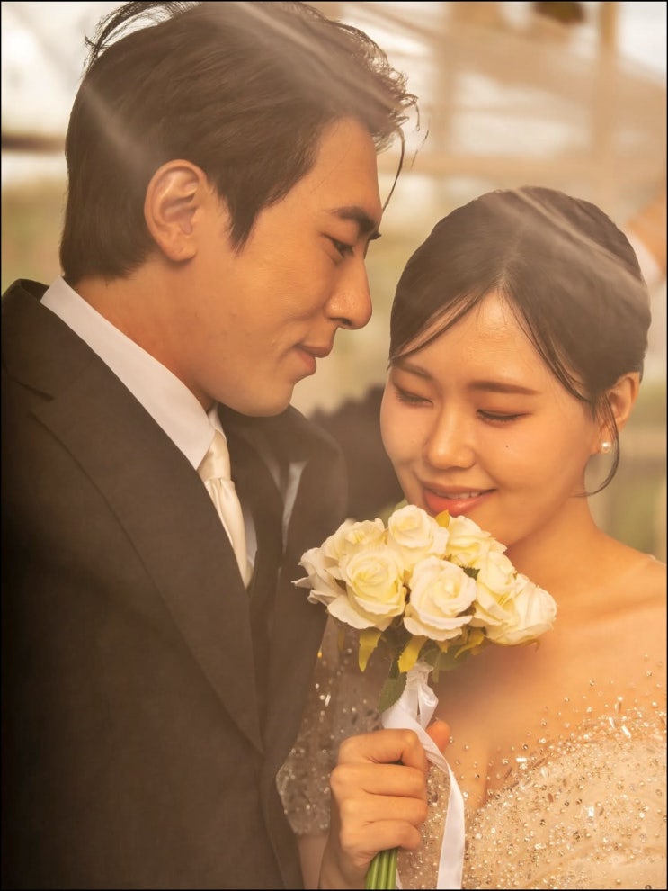 "저희 결혼합니다" <b>숏박스</b> 장기연애 <b>김원훈 엄지윤</b>, 웨딩화보... 