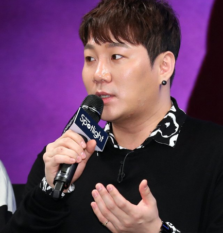<b>윤민수</b> 20년의 세월을 정리하고 새 출발하다