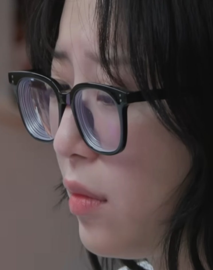 쯔양, 3만7천칼로리 먹방…영화관 ‘29개 주문’ 직원 멈칫, 그 와중에 의류 브랜드까지