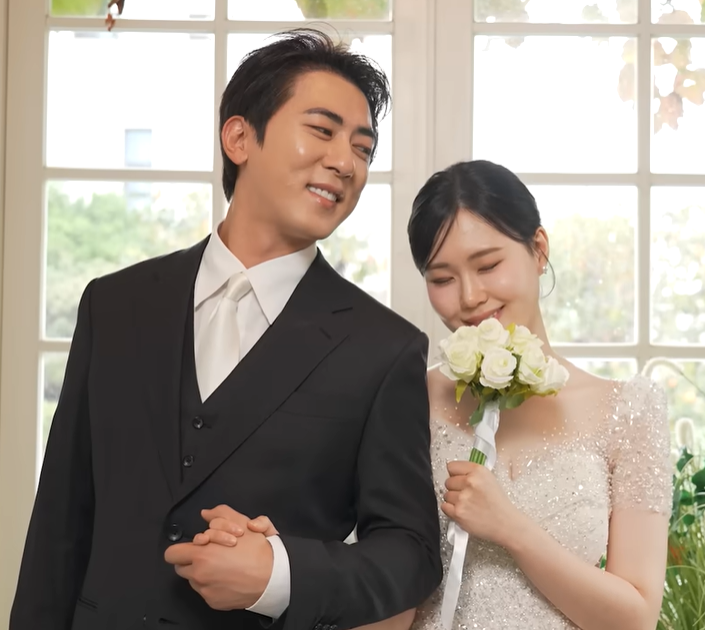 <b>숏박스 김원훈</b>·<b>엄지윤</b> 웨딩촬영 화제...살 쭉 빠진 엄지윤... 