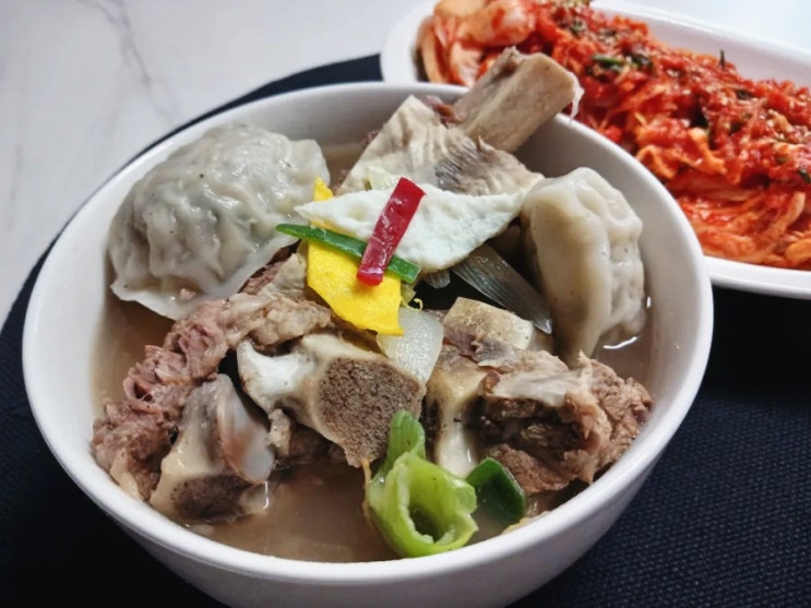  푸짐한 갈비탕 밀키트 깊은 국물맛 청학골 한방갈비탕