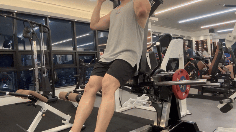 V스쿼트 머신 사용법 자세 앞벅지 앞쪽 허벅지 엉덩이 근육 키우는 하체 운동