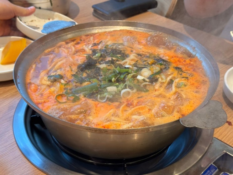  팔당맛집으로 유명한 팔당원조칼제비 본점(하남 미사 맛집, 웨이팅, 주차)