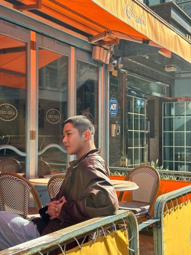 배우 <b>로운</b>, <b>입대</b> 앞두고 짧은 머리 공개…"시원합니다.... 