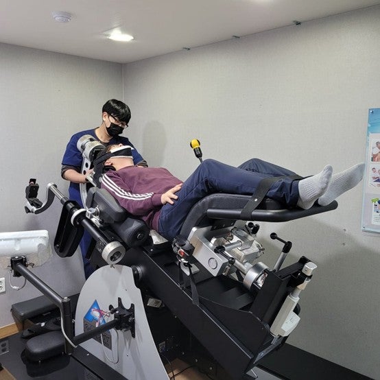 How Does It Work and What Are Its Benefits for Managing Herniated Discs? — 본문 그림