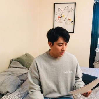 손호준 “나영석 PD와 불화? 전혀 사실 아냐”… 10년 우정 여전한 두 사람의 진실