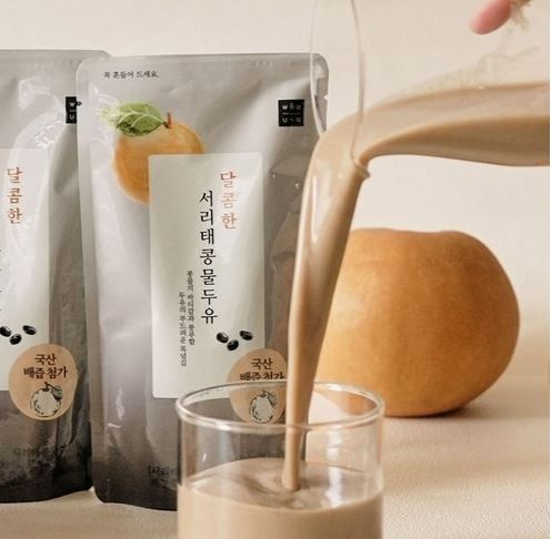  “아침 한 컵으로 머리숱과 활력을! 이보영이 챙겨먹는 서리태콩물두유 검은콩두유”