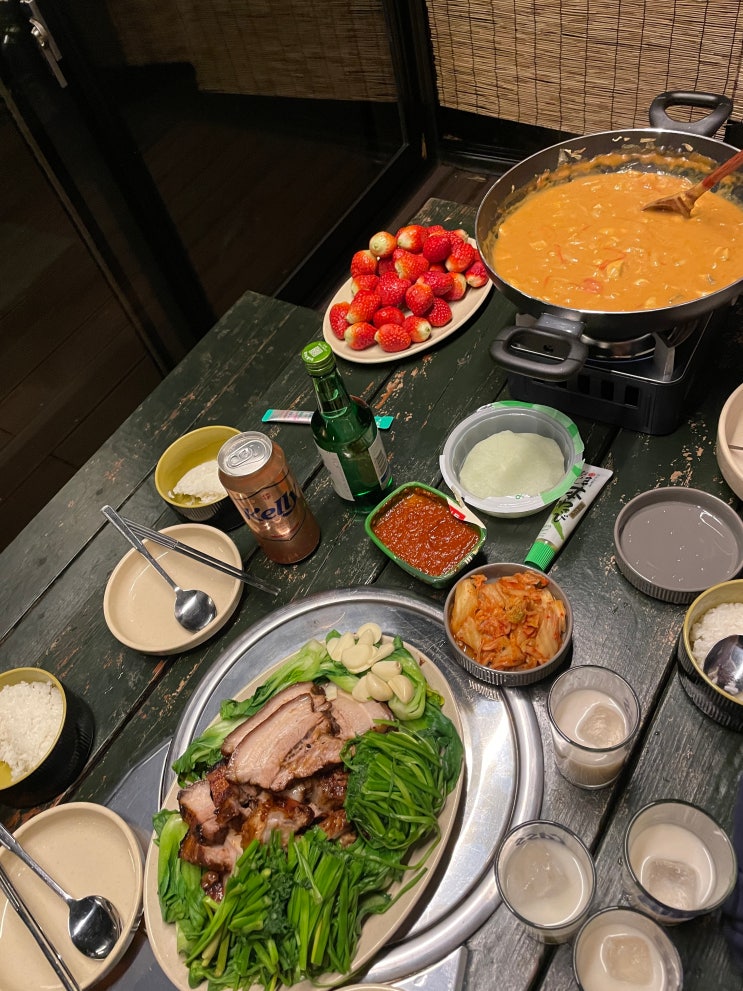  가평 계곡에 풍덩 펜션캠핑장｜썬룸, 테라스, 주차, 리뷰이벤트, 커플 여행