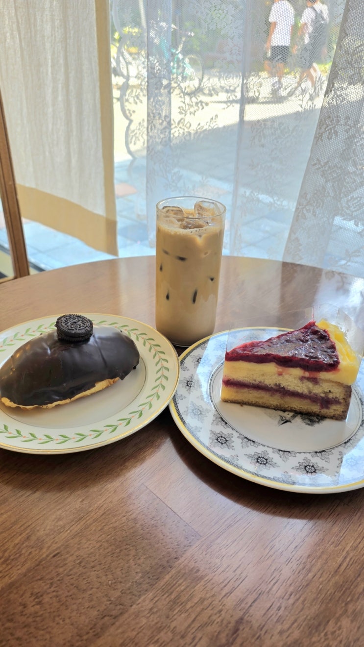  [장유율하]늦으면 솔드아웃 소금빵 1등 맛집 율하카페 '솔트아웃 김해율하점'