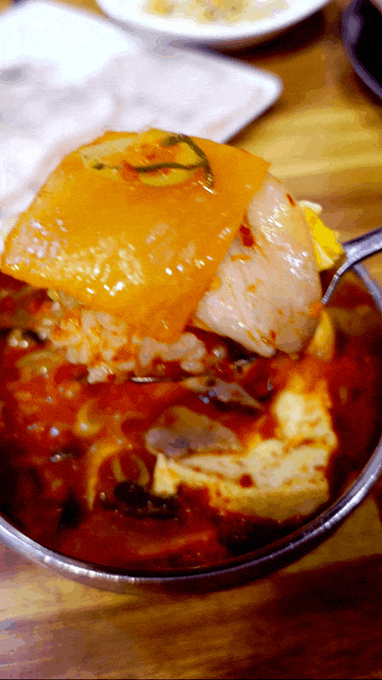  여수 아침식사 한식 맛집, 고기 듬뿍 김치찌개와 기본찬이 끝내주는 서울해장국