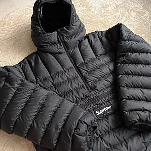 [Supreme / 슈프림] 경량패딩Supreme Micro Down Half Zip Hooded Pullover Black 슈프림 마이크로 다운 하프 ....