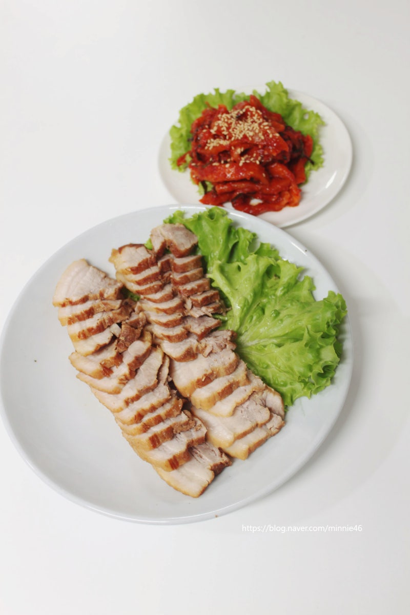 압력솥으로 간단하게 만드는 무수분 수육