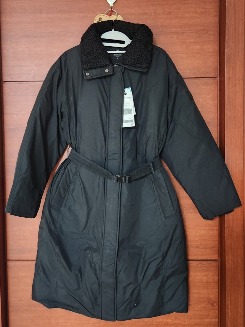 [Blackyak IU Padded Jacket] L Fur Collar Long Down Jacket: A Padded Jacket in the 100,000 Won Range