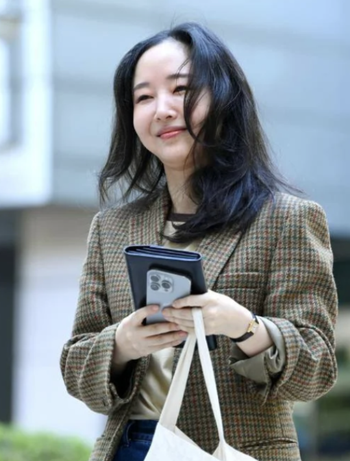  민희진 OOAK 새 기획사 설립! 뉴진스 향방은? 하이브와의 법적 분쟁 총정리