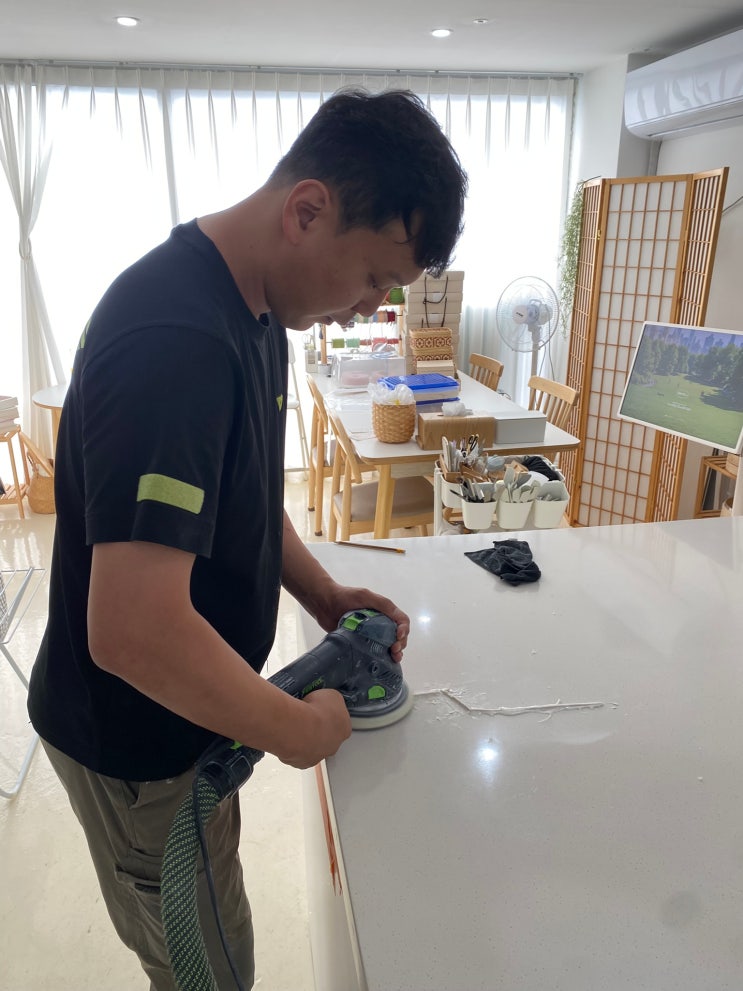  아일랜드식탁 상판갈라짐 복원방법