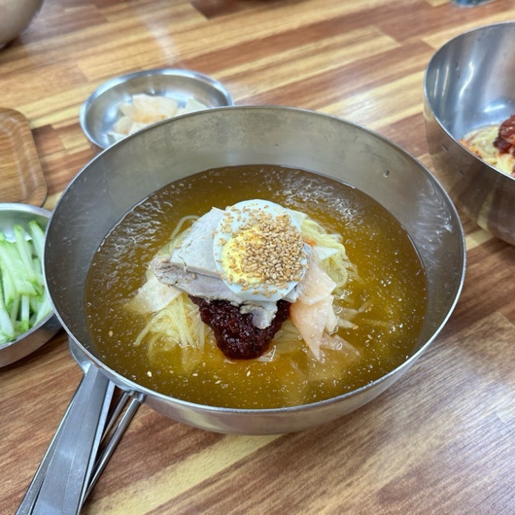  속 시원한 해장 황리단길 밀면 맛집 '경주 고향밀면 본점' 금리단길 밀면ㅣ경주맛집 웨이팅 (예약, 단체, 주차)