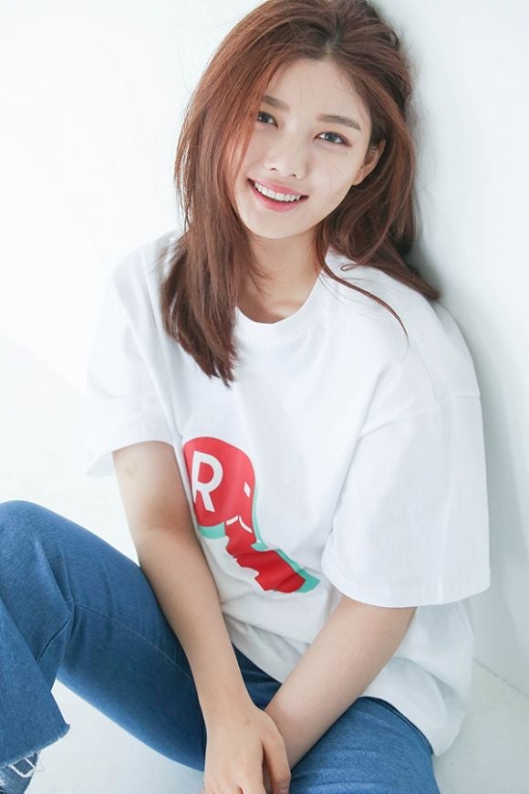 봄처럼 피어난 배우 — 김유정 이야기.