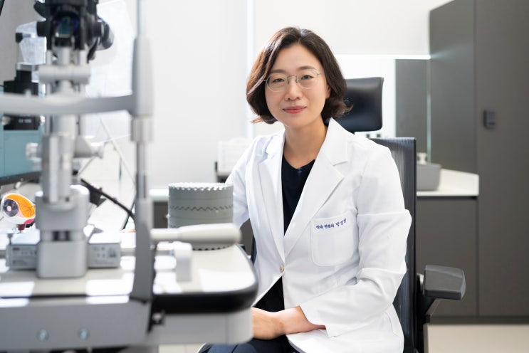  황반변성 원인부터 초기증상 자가진단과 종류별 치료 관리 방법