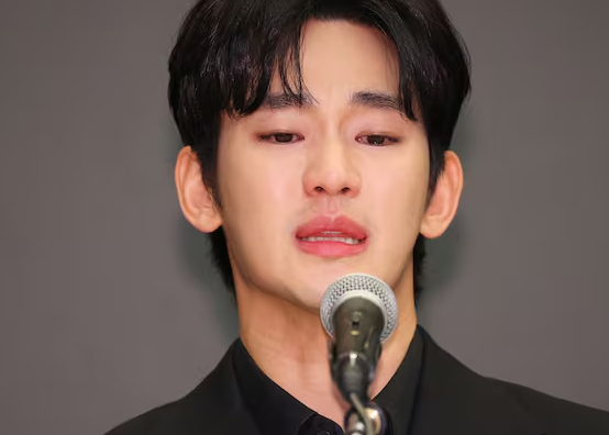 <b>김수현</b> 측 “故 김새론 관련 <b>증거 조작</b>…전대미문의 대국민... 