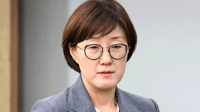[이슈핫] <b>김현지</b> 실장, 왜 이번 <b>국감</b>의 중심이 됐을까?  여야가... 