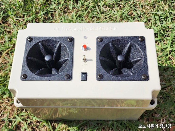  제논 친환경 초음파 야생동물, 고양이 및 쥐퇴치기 UDR-020 LED
