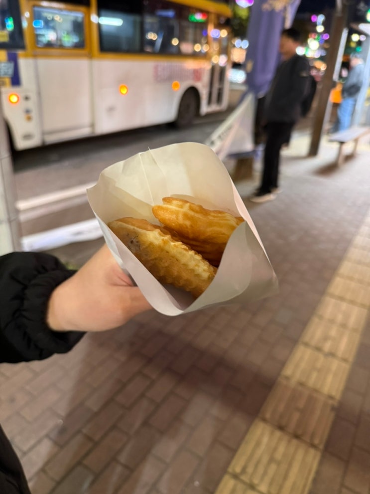  붕어빵의 계절이 왔다 | 고색동 고색역 붕어빵가게 ‘호떡이랑붕어‘